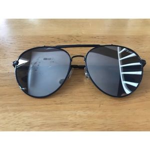QUAY Australia Lickety Split Sunglasses 🕶